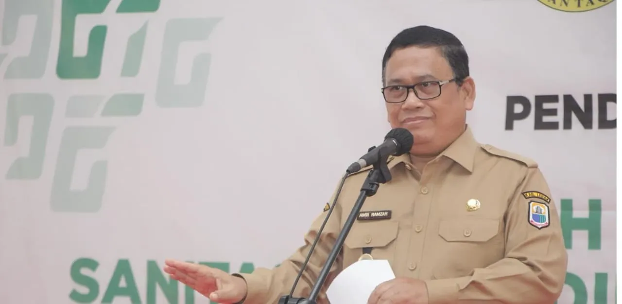 Wabup Lebak Gebrak Meja dan Sebut Nafkah PKL di Trotoar Haram