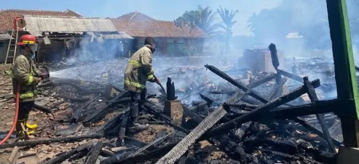 Damkar Lebak Jinakkan 52 Kebakaran Sepanjang 2025